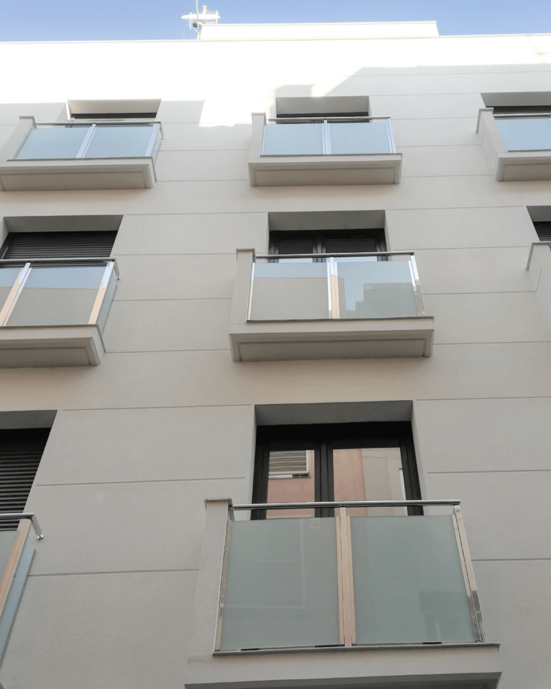 Promoción BE LIVE en Reus por Bemars